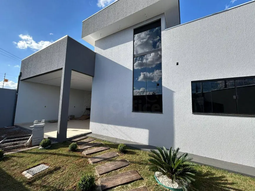 Foto 1 de Casa com 3 quartos à venda, 180m2 em São João, Anapolis - GO