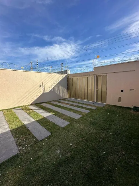 Casa com 4 quartos à venda, 211m2 em Anapolis - GO - imagem 3 Foto 3 de Casa com 4 quartos à venda, 211m2 em Anapolis - GO