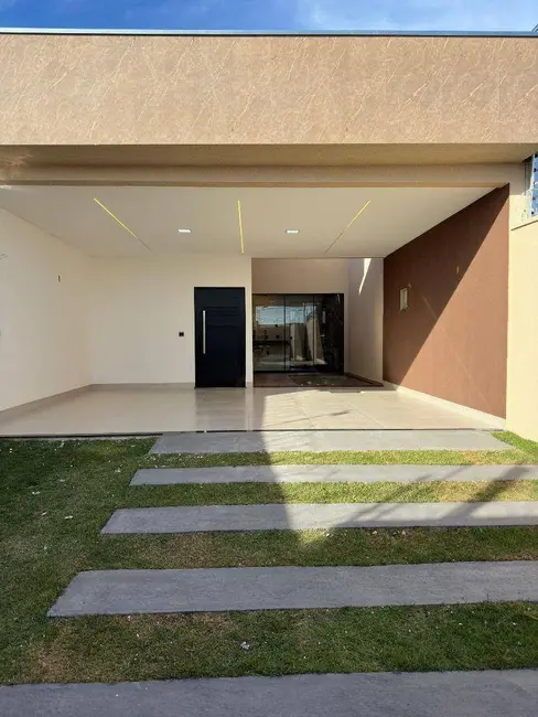 Casa com 4 quartos à venda, 211m2 em Anapolis - GO - imagem 1 Foto 1 de Casa com 4 quartos à venda, 211m2 em Anapolis - GO