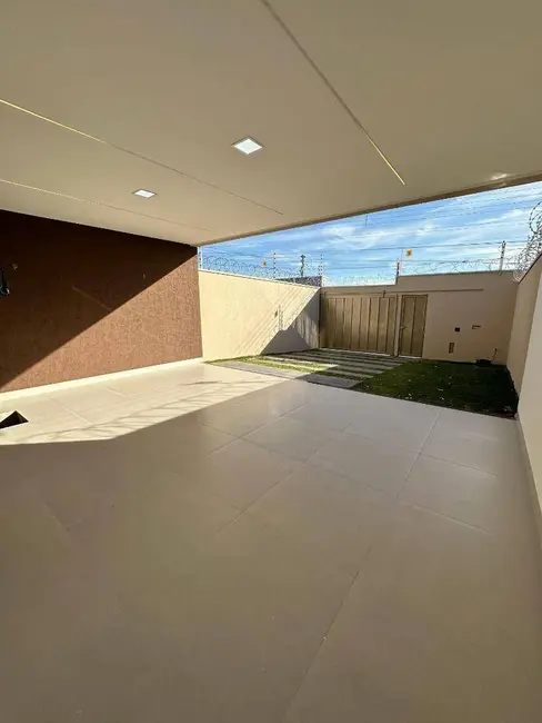 Casa com 4 quartos à venda, 211m2 em Anapolis - GO - imagem 2 Foto 2 de Casa com 4 quartos à venda, 211m2 em Anapolis - GO