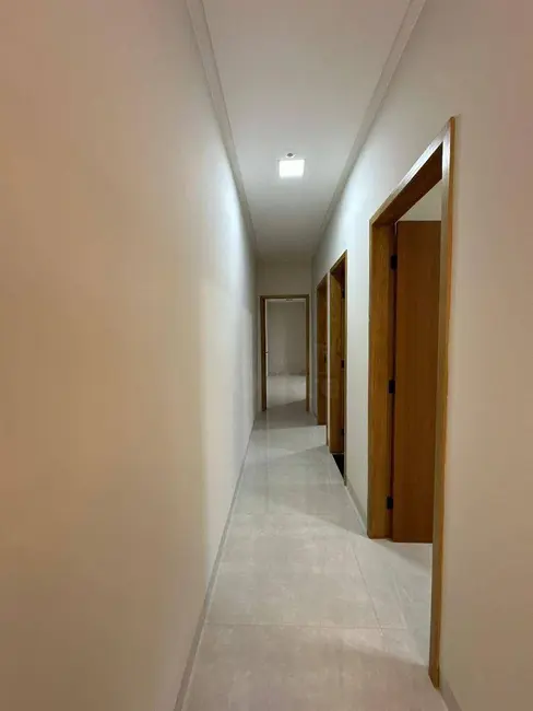 Casa com 4 quartos à venda, 211m2 em Anapolis - GO - imagem 9 Foto 9 de Casa com 4 quartos à venda, 211m2 em Anapolis - GO