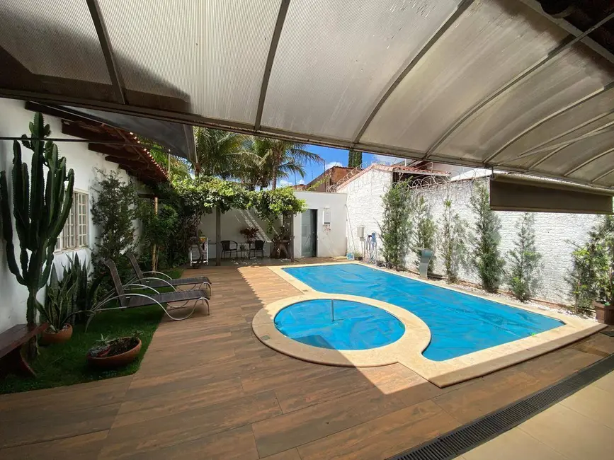 Foto 1 de Casa com 4 quartos à venda, 400m2 em Anapolis - GO