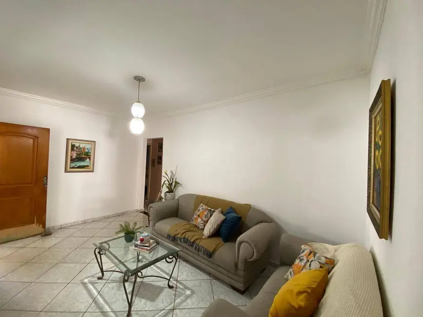 Foto 6 de Casa com 4 quartos à venda, 400m2 em Anapolis - GO