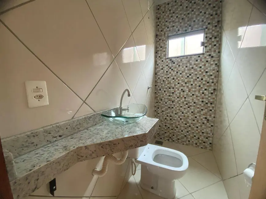 Casa com 3 quartos à venda, 200m2 em Loteamento Residencial Verona, Anapolis - GO - imagem 5 Foto 5 de Casa com 3 quartos à venda, 200m2 em Loteamento Residencial Verona, Anapolis - GO