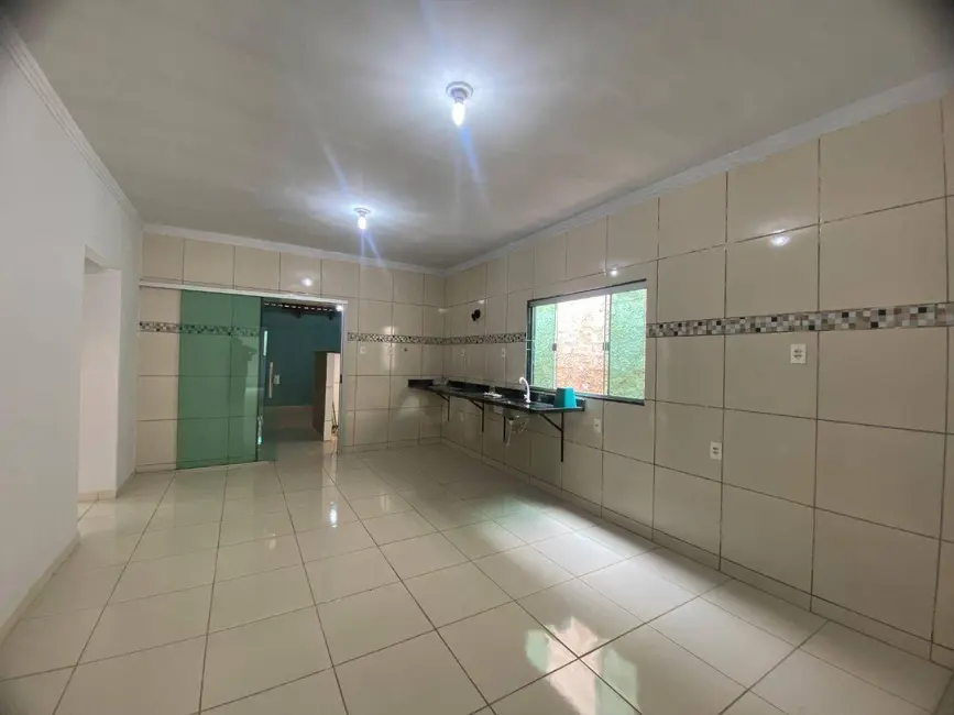 Casa com 3 quartos à venda, 200m2 em Loteamento Residencial Verona, Anapolis - GO - imagem 9 Foto 9 de Casa com 3 quartos à venda, 200m2 em Loteamento Residencial Verona, Anapolis - GO