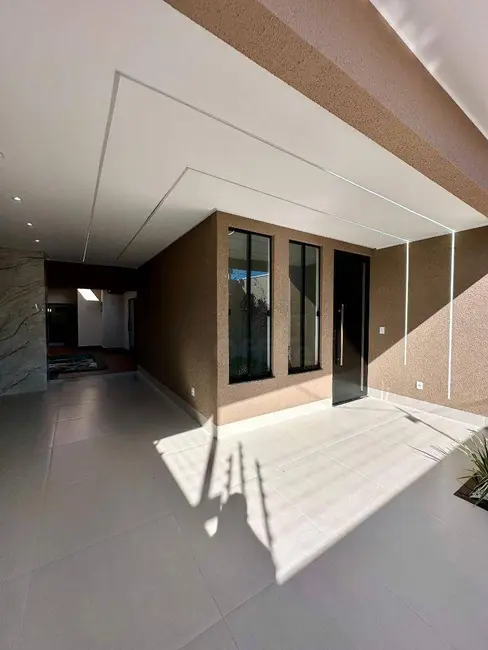 Casa com 3 quartos à venda, 150m2 em Residencial Ana Caroline, Anapolis - GO - imagem 2 Foto 2 de Casa com 3 quartos à venda, 150m2 em Residencial Ana Caroline, Anapolis - GO