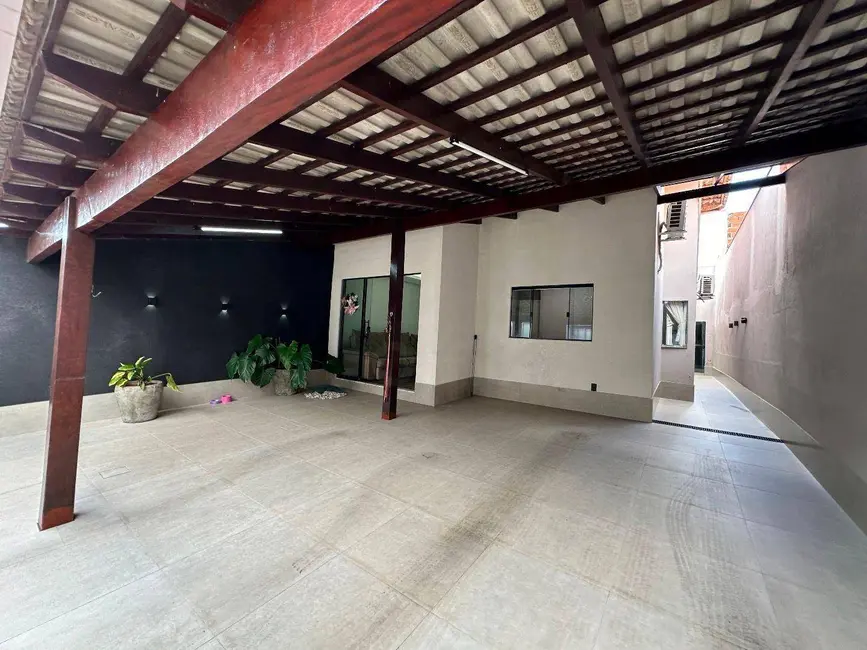 Casa com 3 quartos à venda, 239m2 em Anapolis - GO - imagem 2 Foto 2 de Casa com 3 quartos à venda, 239m2 em Anapolis - GO