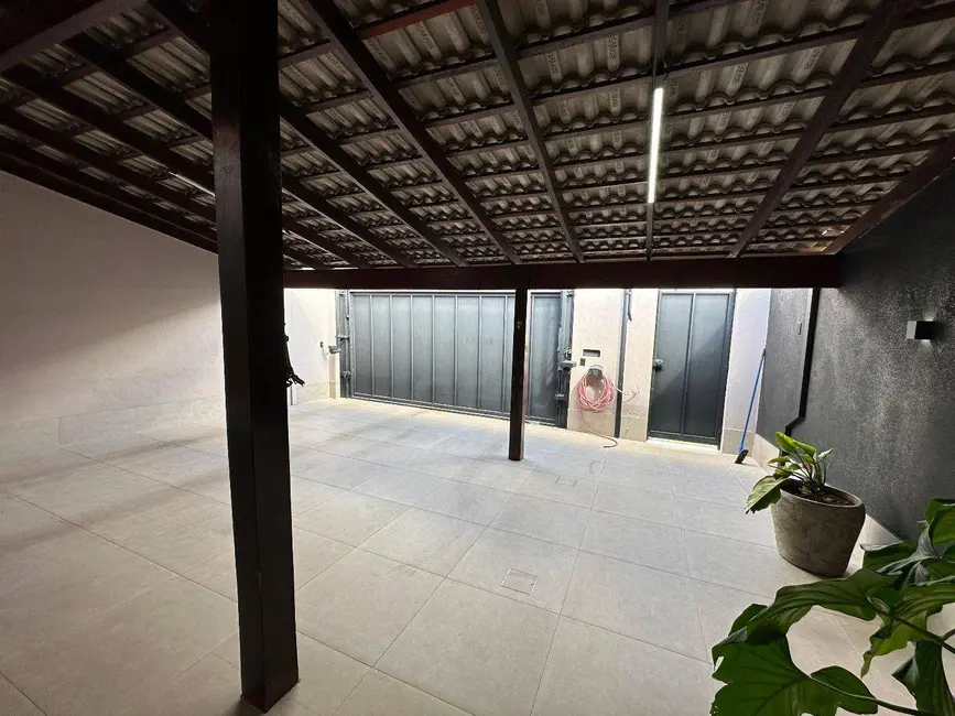 Casa com 3 quartos à venda, 239m2 em Anapolis - GO - imagem 3 Foto 3 de Casa com 3 quartos à venda, 239m2 em Anapolis - GO