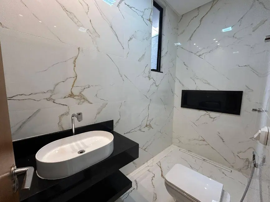 Casa com 3 quartos à venda, 217m2 em Residencial Virgínia Correa, Anapolis - GO - imagem 6 Foto 6 de Casa com 3 quartos à venda, 217m2 em Residencial Virgínia Correa, Anapolis - GO