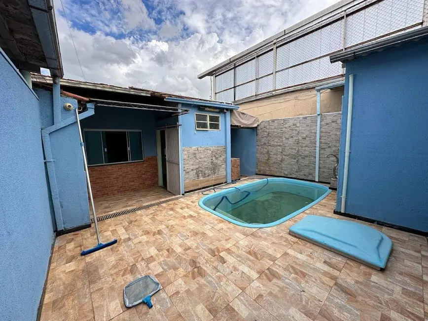 Casa com 3 quartos à venda, 300m2 em Boa Vista, Anapolis - GO - imagem 8 Foto 8 de Casa com 3 quartos à venda, 300m2 em Boa Vista, Anapolis - GO