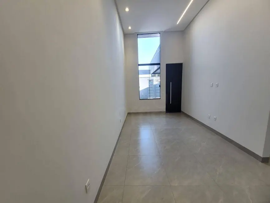 Casa com 3 quartos à venda, 180m2 em Gran Ville, Anapolis - GO - imagem 2 Foto 2 de Casa com 3 quartos à venda, 180m2 em Gran Ville, Anapolis - GO