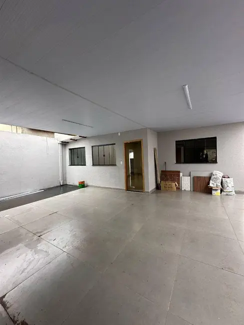 Foto 1 de Casa com 3 quartos à venda, 200m2 em Anapolis - GO