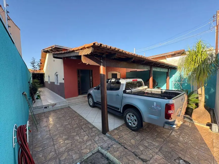 Foto 3 de Casa com 3 quartos à venda, 270m2 em Vila Industrial, Anapolis - GO