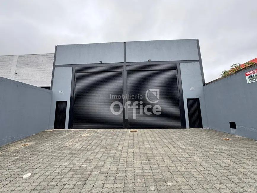 Foto 1 de Armazém / Galpão à venda, 300m2 em Residencial Flor do Cerrado, Anapolis - GO