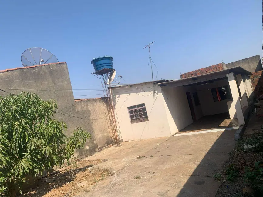 Foto 1 de Casa com 2 quartos à venda, 224m2 em Calixtolândia, Anapolis - GO