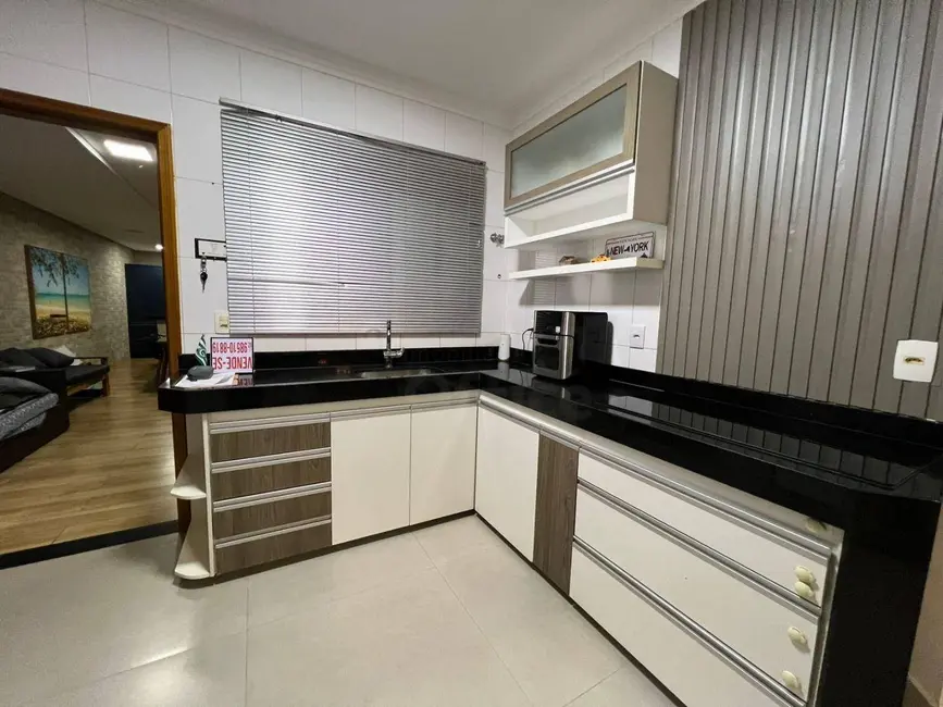 Foto 9 de Casa com 4 quartos à venda, 300m2 em Parque São Jerônimo, Anapolis - GO