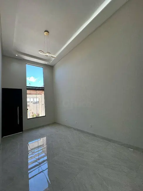Foto 2 de Casa com 3 quartos à venda, 150m2 em Residencial Flor do Cerrado, Anapolis - GO