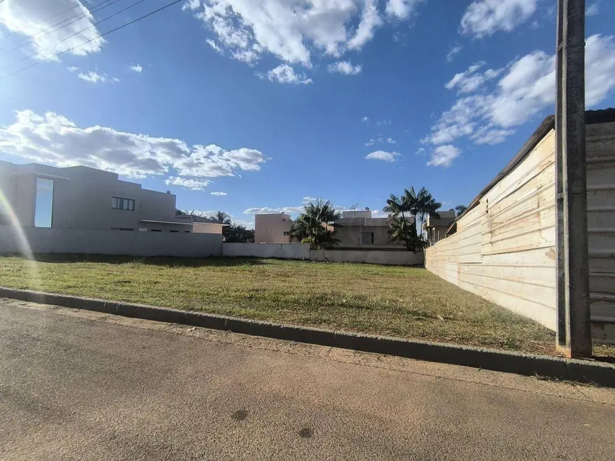 Foto 2 de Terreno / Lote à venda, 420m2 em Condomínio Vale dos Pássaros, Anapolis - GO