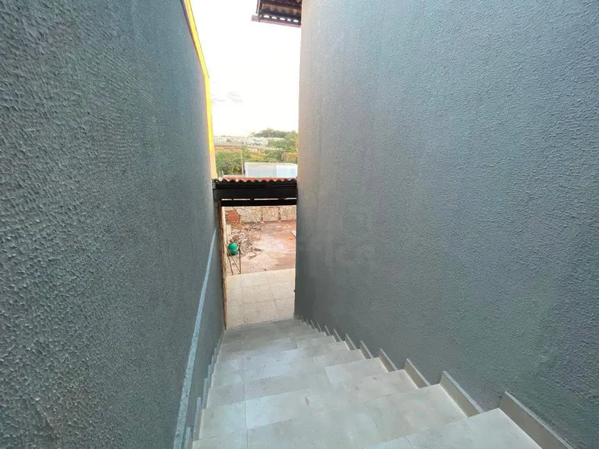 Foto 8 de Sobrado com 3 quartos à venda, 300m2 em Residencial Vale do Sol, Anapolis - GO