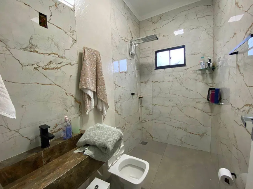 Foto 6 de Sobrado com 3 quartos à venda, 300m2 em Residencial Vale do Sol, Anapolis - GO