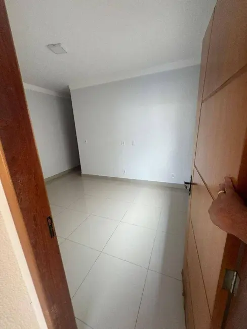 Casa com 3 quartos à venda, 180m2 em Jardim Ibirapuera, Anapolis - GO - imagem 8 Foto 8 de Casa com 3 quartos à venda, 180m2 em Jardim Ibirapuera, Anapolis - GO