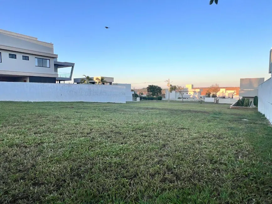 Foto 2 de Terreno / Lote à venda, 369m2 em Anapolis - GO