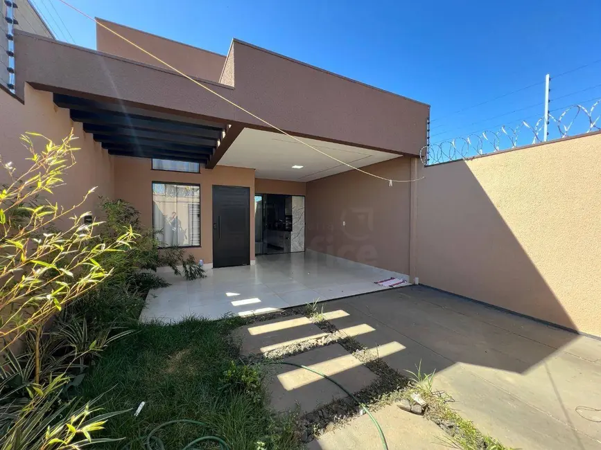 Foto 2 de Casa com 3 quartos para alugar, 185m2 em Anapolis - GO
