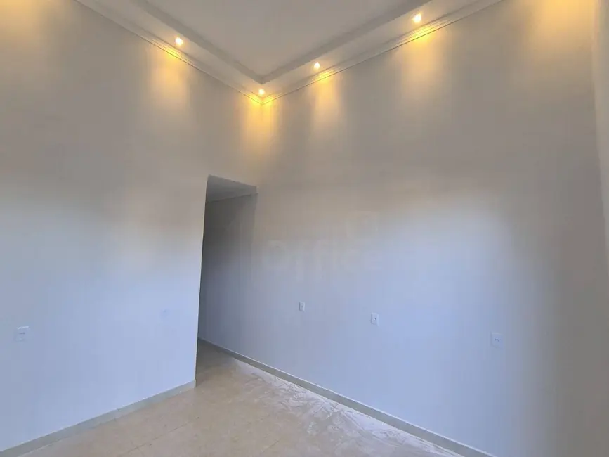 Casa com 3 quartos à venda, 150m2 em Residencial Flor do Cerrado, Anapolis - GO - imagem 3 Foto 3 de Casa com 3 quartos à venda, 150m2 em Residencial Flor do Cerrado, Anapolis - GO