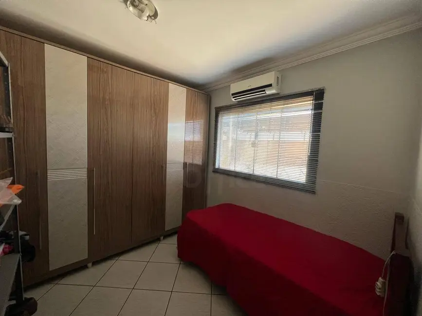 Foto 2 de Casa com 4 quartos à venda, 350m2 em Parque das Nações, Anapolis - GO