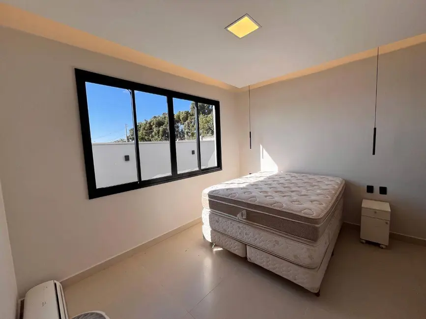 Casa de Condomínio com 3 quartos para alugar, 360m2 em Anapolis - GO - imagem 9 Foto 9 de Casa de Condomínio com 3 quartos para alugar, 360m2 em Anapolis - GO