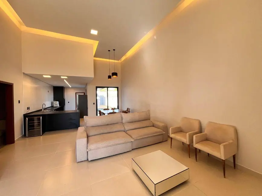 Casa de Condomínio com 3 quartos para alugar, 360m2 em Anapolis - GO - imagem 2 Foto 2 de Casa de Condomínio com 3 quartos para alugar, 360m2 em Anapolis - GO