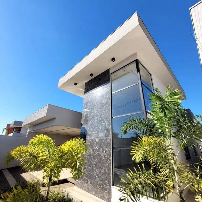 Foto 1 de Casa com 4 quartos à venda, 390m2 em Anápolis City, Anapolis - GO