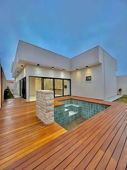 Foto 2 de Casa com 4 quartos à venda, 390m2 em Anápolis City, Anapolis - GO