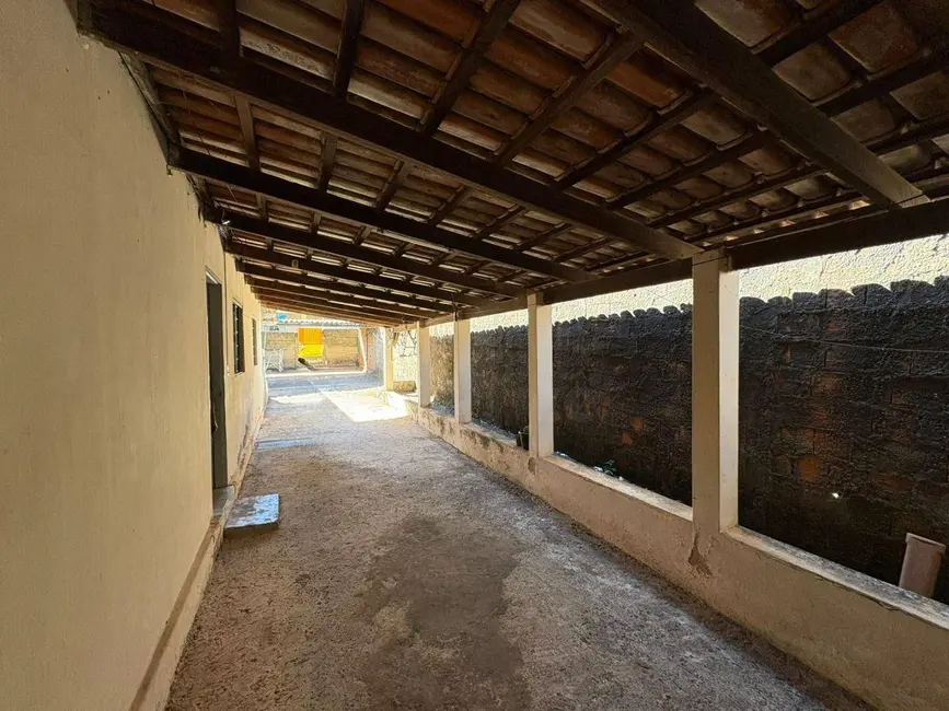 Casa com 3 quartos à venda, 300m2 em Eldorado, Anapolis - GO - imagem 1 Foto 1 de Casa com 3 quartos à venda, 300m2 em Eldorado, Anapolis - GO