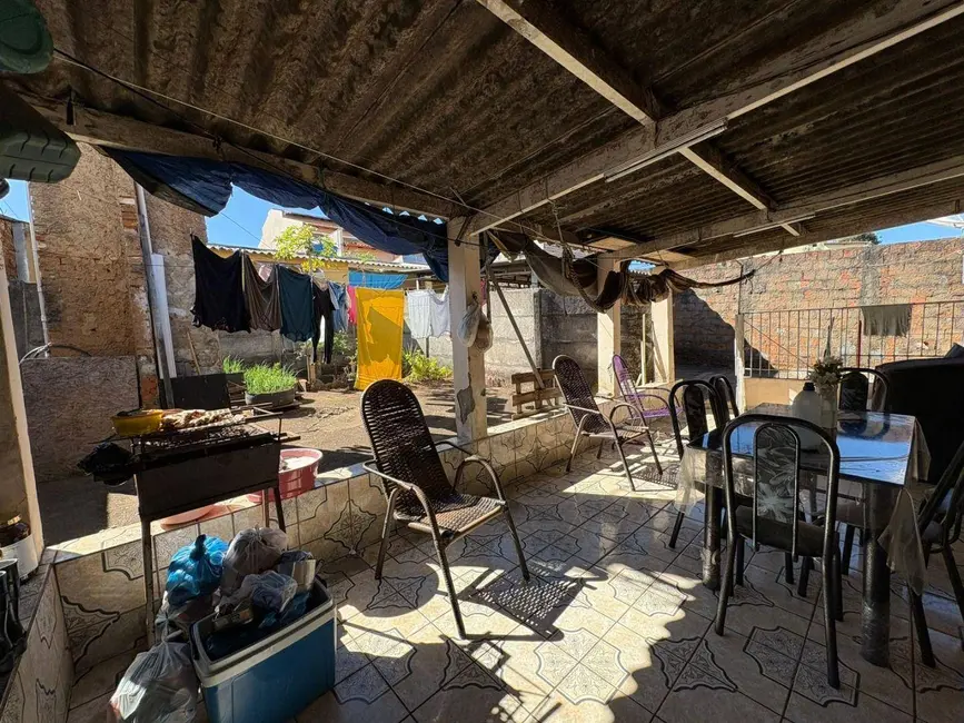 Casa com 3 quartos à venda, 300m2 em Eldorado, Anapolis - GO - imagem 5 Foto 5 de Casa com 3 quartos à venda, 300m2 em Eldorado, Anapolis - GO