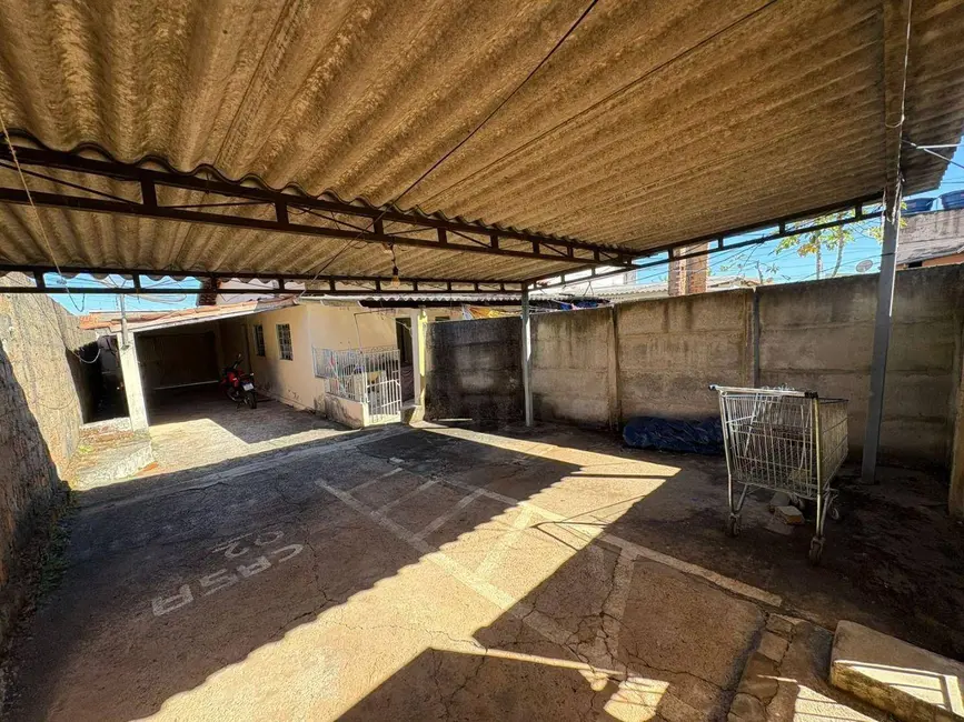 Casa com 3 quartos à venda, 300m2 em Eldorado, Anapolis - GO - imagem 2 Foto 2 de Casa com 3 quartos à venda, 300m2 em Eldorado, Anapolis - GO