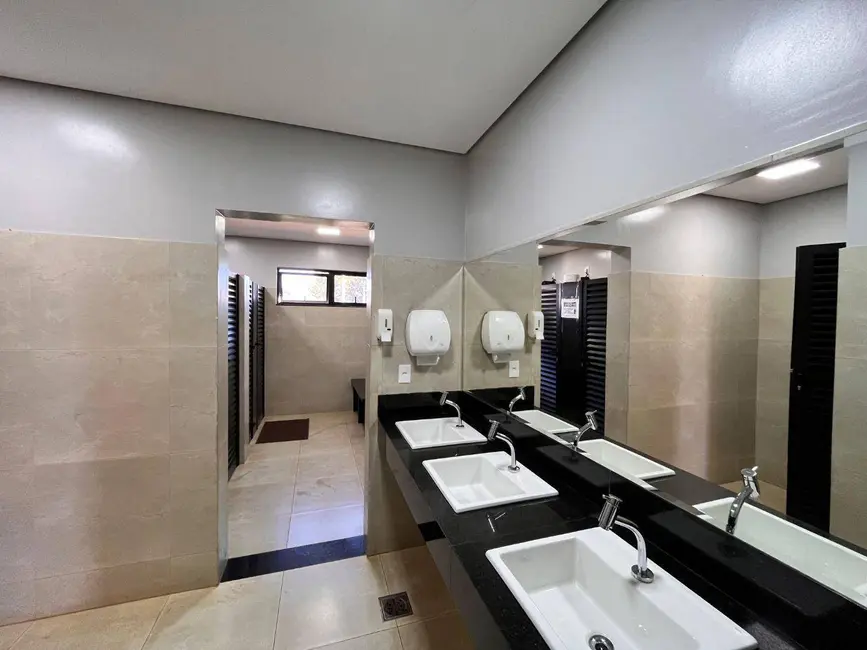 Casa com 3 quartos à venda, 300m2 em Anapolis - GO - imagem 9 Foto 9 de Casa com 3 quartos à venda, 300m2 em Anapolis - GO