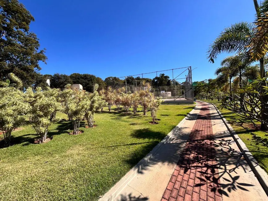 Casa com 3 quartos à venda, 300m2 em Anapolis - GO - imagem 8 Foto 8 de Casa com 3 quartos à venda, 300m2 em Anapolis - GO