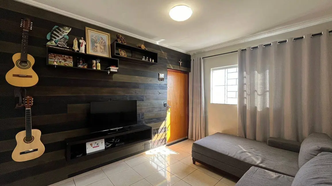 Foto 1 de Apartamento com 3 quartos à venda, 77m2 em Vila Nova Jayara, Anapolis - GO