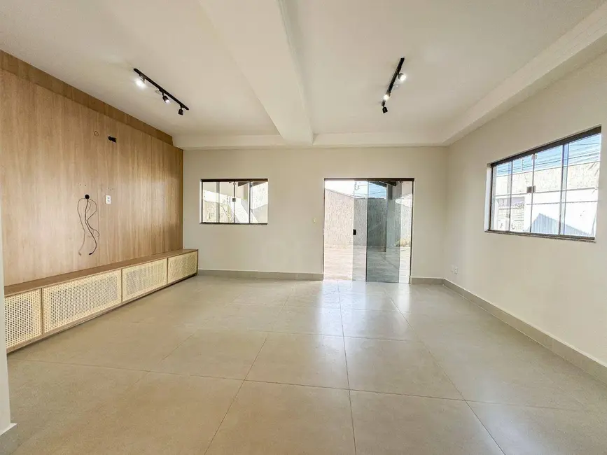 Foto 6 de Casa com 3 quartos à venda, 360m2 em Jardim Ana Paula, Anapolis - GO