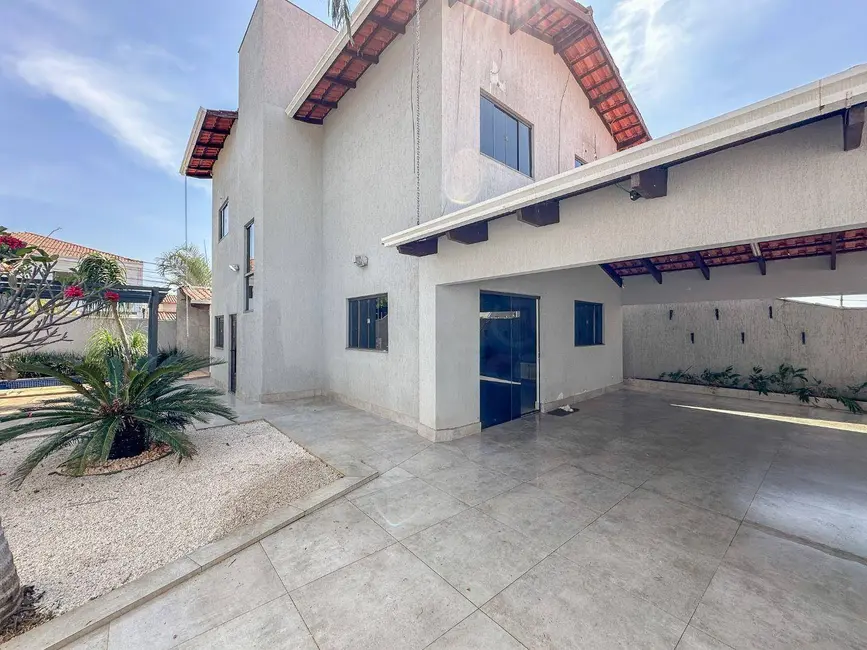 Foto 3 de Casa com 3 quartos à venda, 360m2 em Jardim Ana Paula, Anapolis - GO