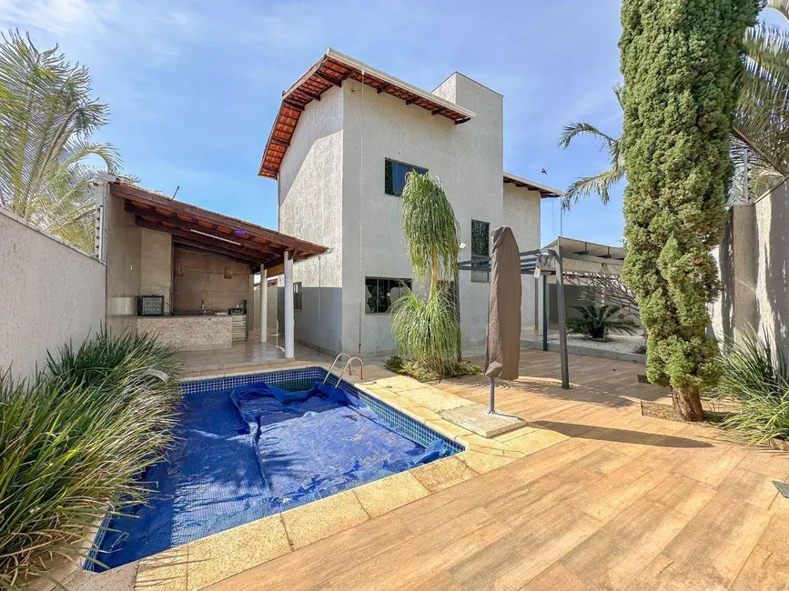 Foto 1 de Casa com 3 quartos à venda, 360m2 em Jardim Ana Paula, Anapolis - GO