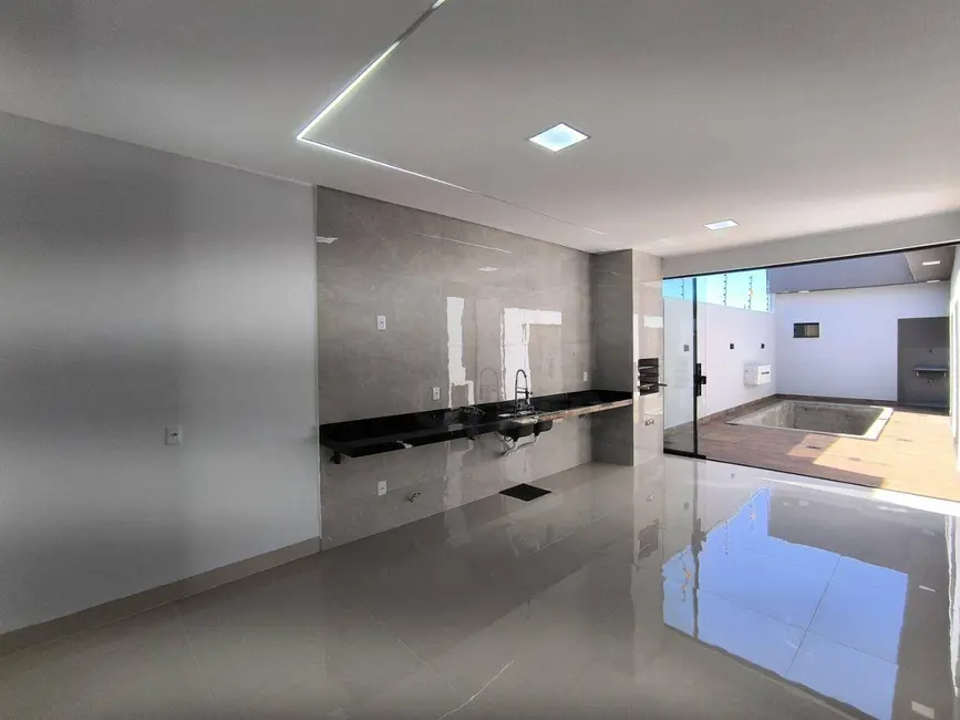 Casa com 3 quartos à venda, 200m2 em Anapolis - GO - imagem 8 Foto 8 de Casa com 3 quartos à venda, 200m2 em Anapolis - GO