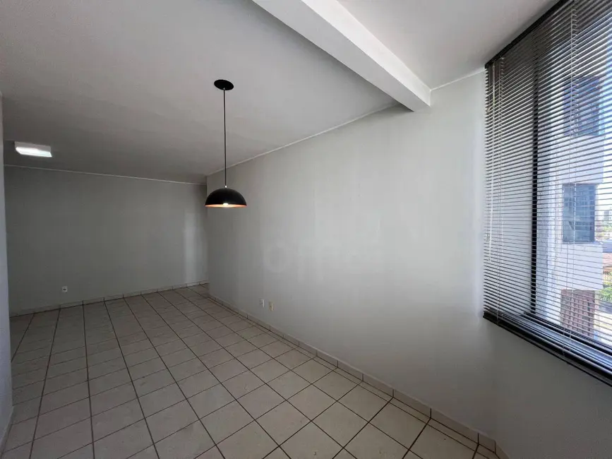 Foto 3 de Apartamento com 3 quartos para alugar, 85m2 em Vila Industrial, Anapolis - GO