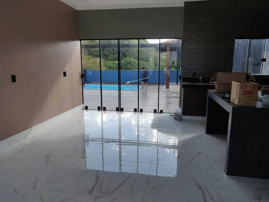 Foto 3 de Chácara com 4 quartos à venda, 1550m2 em Jardim Progresso, Anapolis - GO