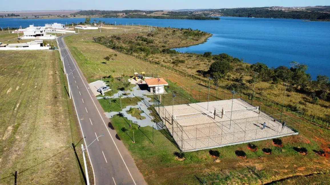 Foto 1 de Terreno / Lote à venda, 880m2 em Abadiania - GO