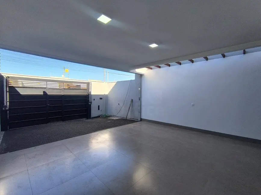 Foto 3 de Casa com 3 quartos à venda, 150m2 em Residencial Flor do Cerrado, Anapolis - GO