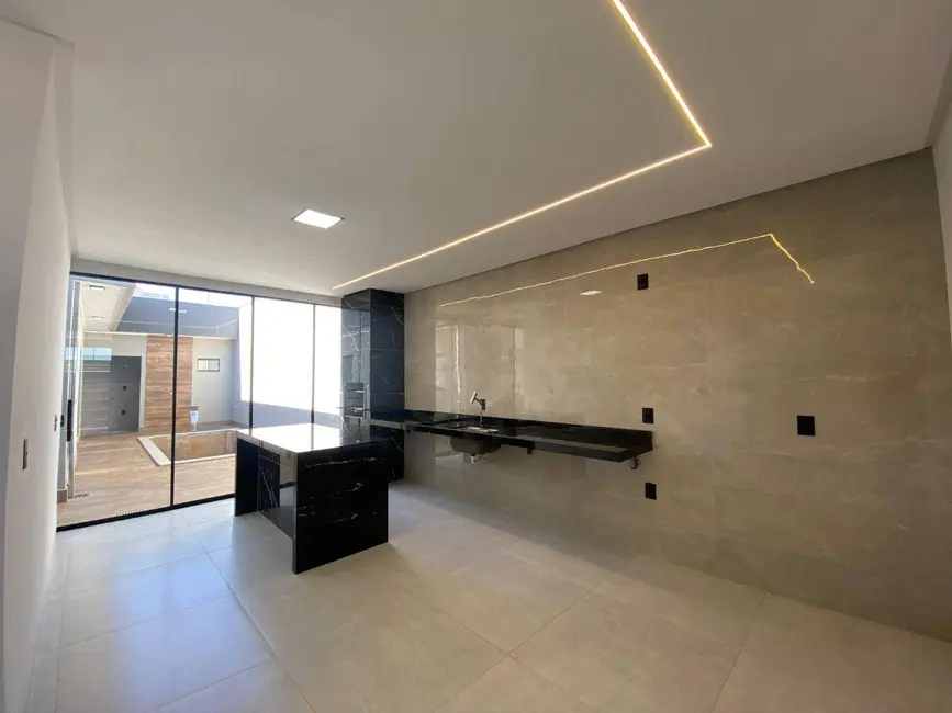 Casa com 3 quartos à venda, 200m2 em Anapolis - GO - imagem 5 Foto 5 de Casa com 3 quartos à venda, 200m2 em Anapolis - GO