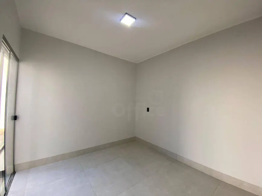 Casa com 3 quartos à venda, 200m2 em Anapolis - GO - imagem 9 Foto 9 de Casa com 3 quartos à venda, 200m2 em Anapolis - GO