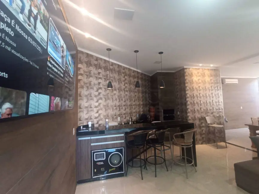 Foto 2 de Casa com 3 quartos à venda, 150m2 em Neropolis - GO